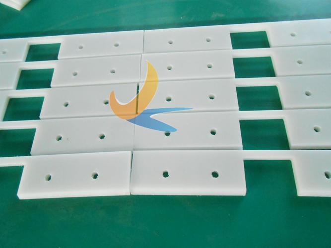 耐磨衬板刮板出售 免费咨询山东新兴化工专业生产聚乙烯刮板